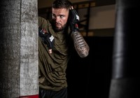 Gorilla Wear Berea MMA Handschoenen (Zonder Duim) - Zwart/Wit