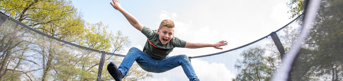 7 super effectieve oefeningen voor op de trampoline