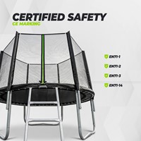 Zijaanzicht van de VirtuFit trampoline met veiligheidsnet en trapje inclusief CE markering en EN71 veiligheidscertificaten.