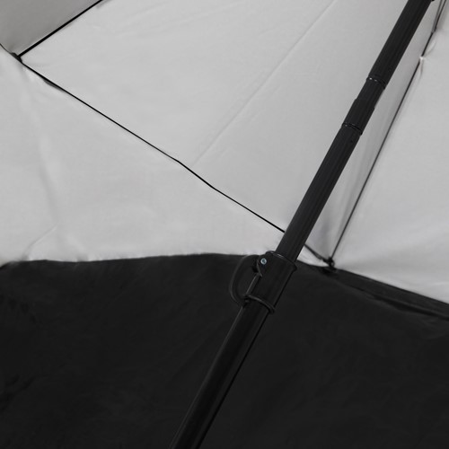 Detail van de verstelbare stang en het vergrendelingsmechanisme van de VirtuFit strandparasol.